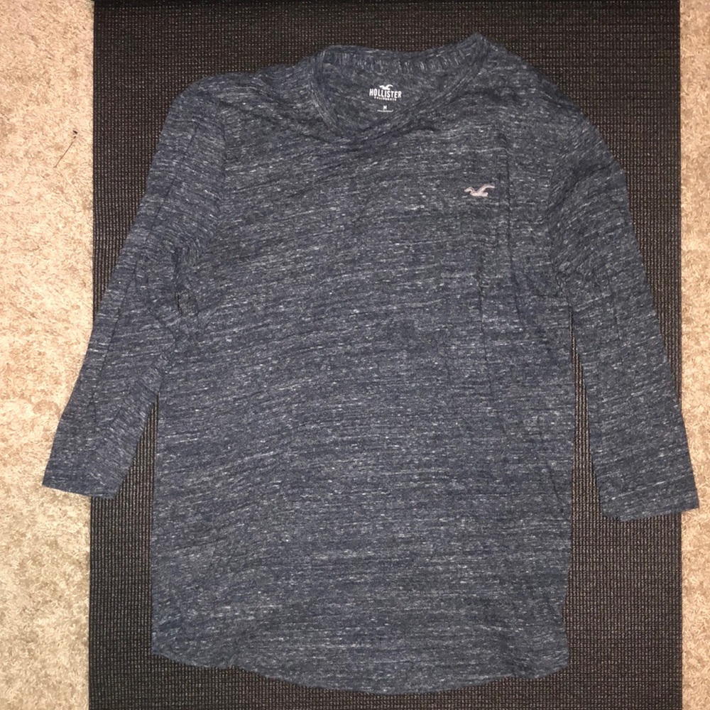 Hollister| mens medium| 3/4 sleeve| navy blue,charcoal grey.|